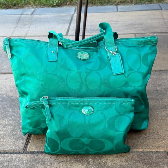 COACH GETAWAY SIGNATURE NYLON PACKABLE WEEKENDER TOTE BAG & POUCH TEAL BEACH - Picture 1 of 13